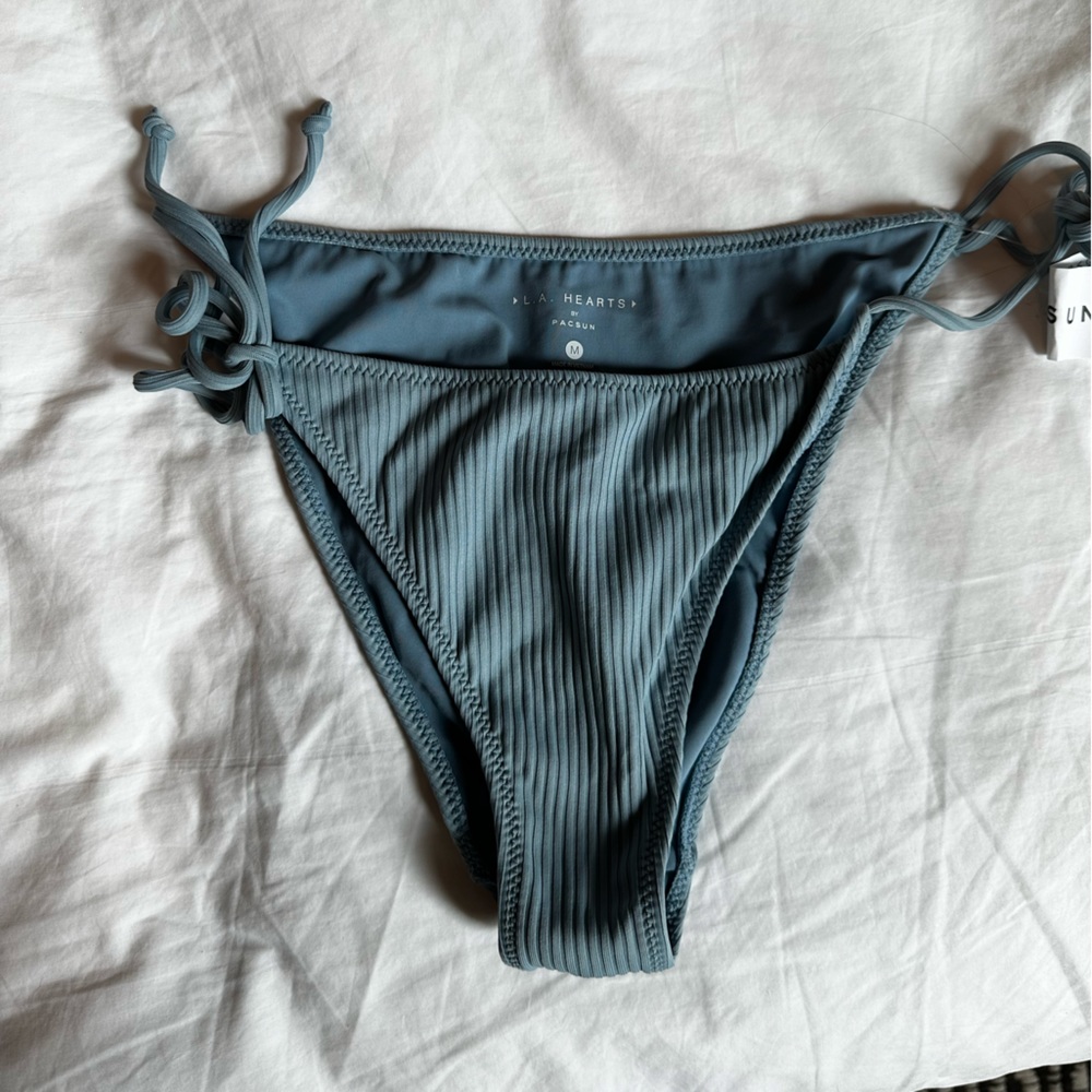 L.A. Hearts by Pac Sun bikini bottoms.
